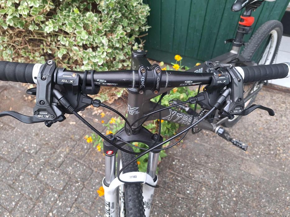 Vând bicicleta!!