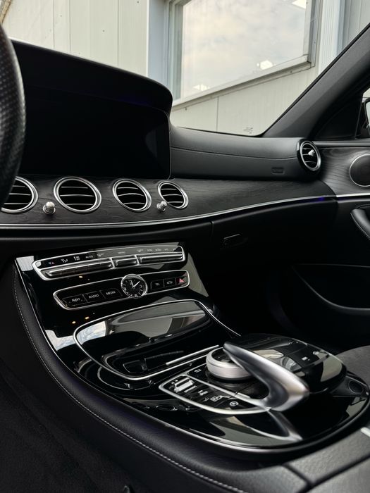 Mercedes-Benz E 220 d W213