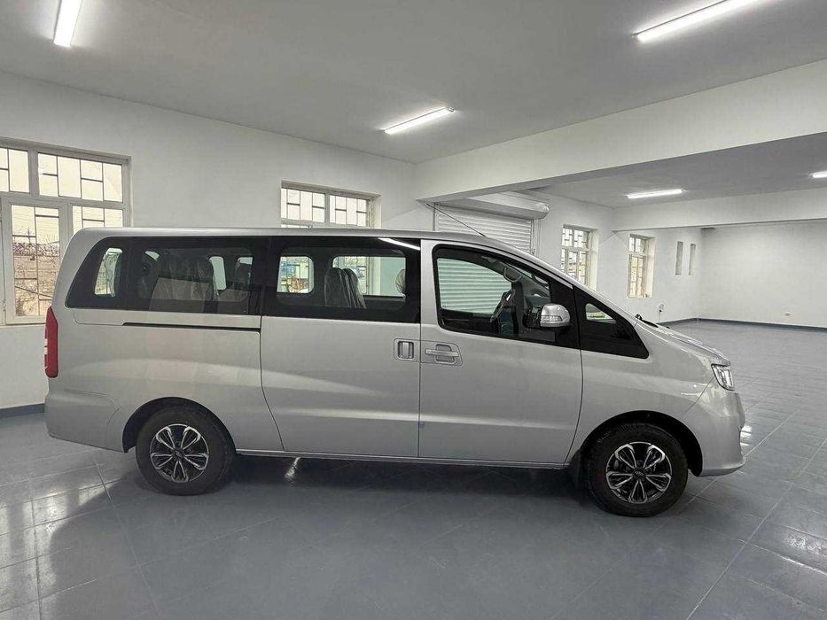 Пассажирский минивэн JAC M3 LUXE (Miniven 9 o‘rinli)