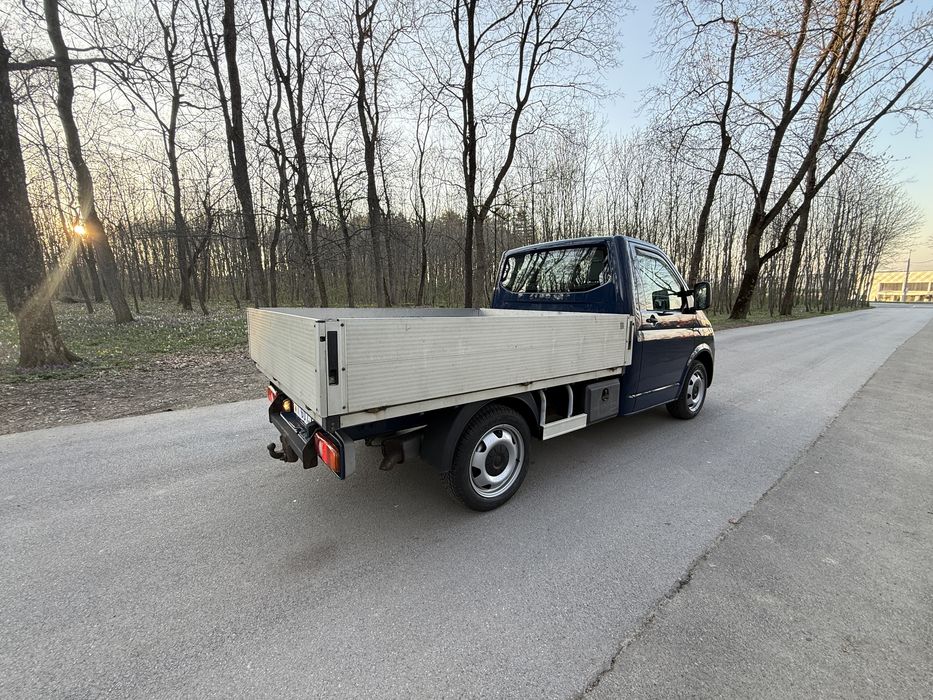 Volkswagen Transporter T6 T5 Doka 3 locuri DSG Automat Lada Navi Clima