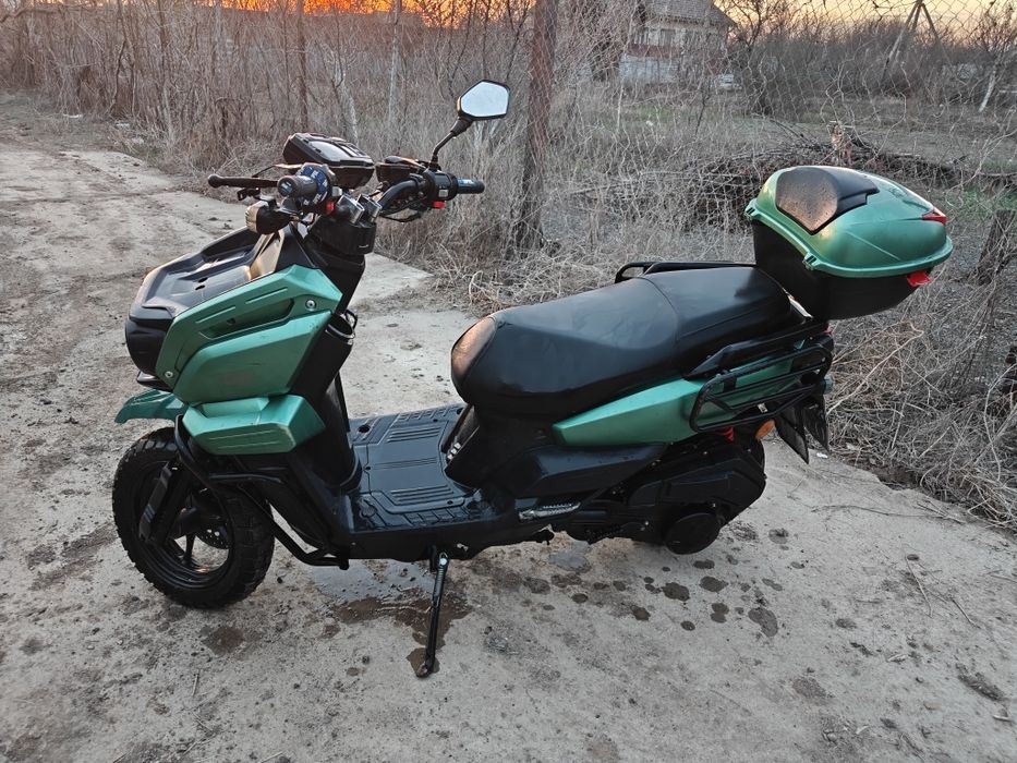 Продам скутер танк