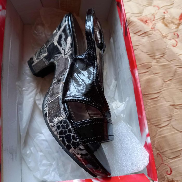 Продавам обувки