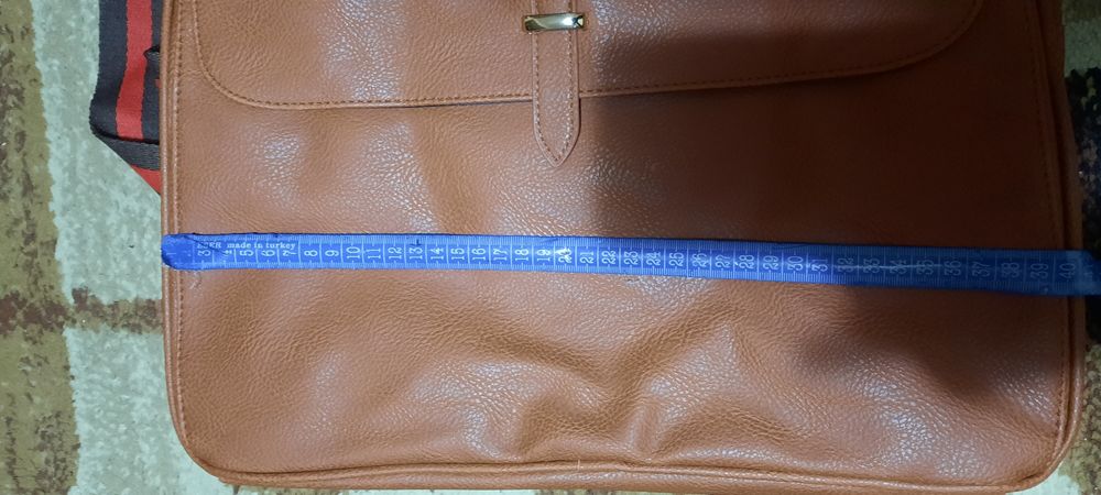 Geanta avon ptr laptop nouă