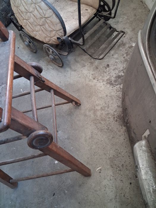 Carucior copii vechi si scaunel