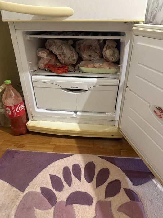 Срочно продам холодильник в отличном состоянии