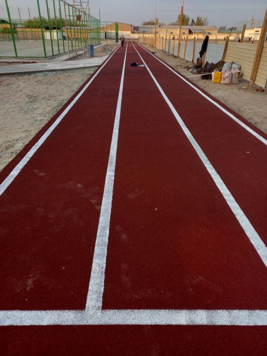 Резиновое покрытие для спорт площадок беговых дорожек дестких площадок