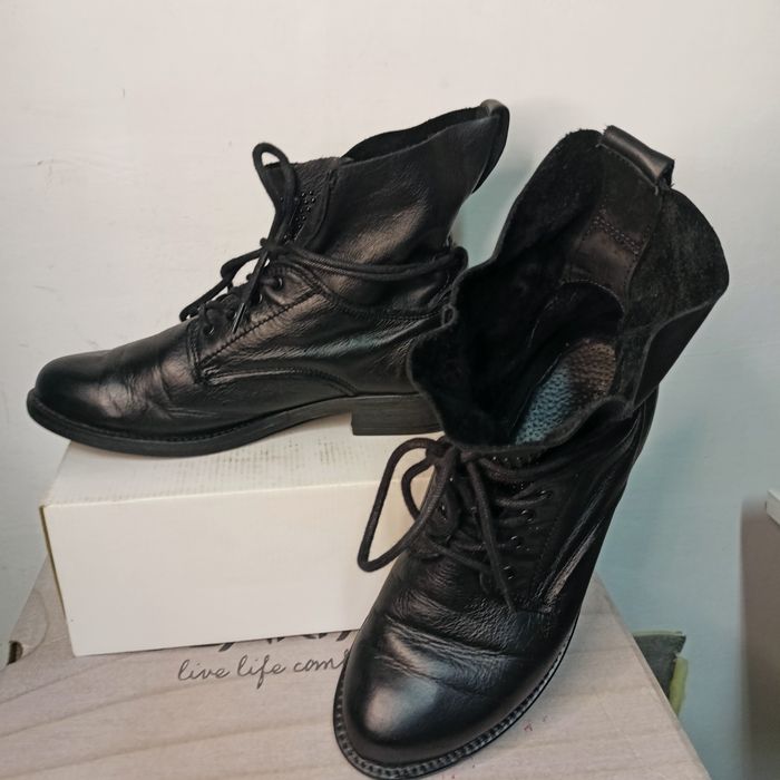 Ghete Kazar din piele capră*marimea 37* design Edgy