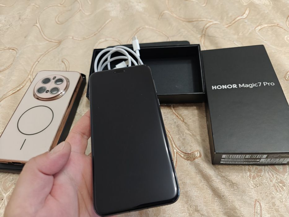 Honor magic 7 pro in garanție până în noiembrie 2027