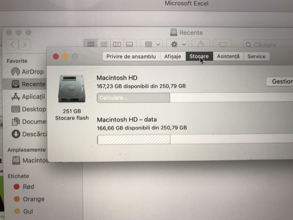 MacBook Pro 15.4 inch 8GB RAM i7 256 GB