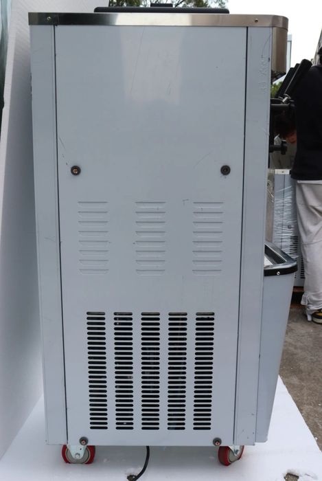 Мороженное апарат,фризер,фрезер,фризир янги