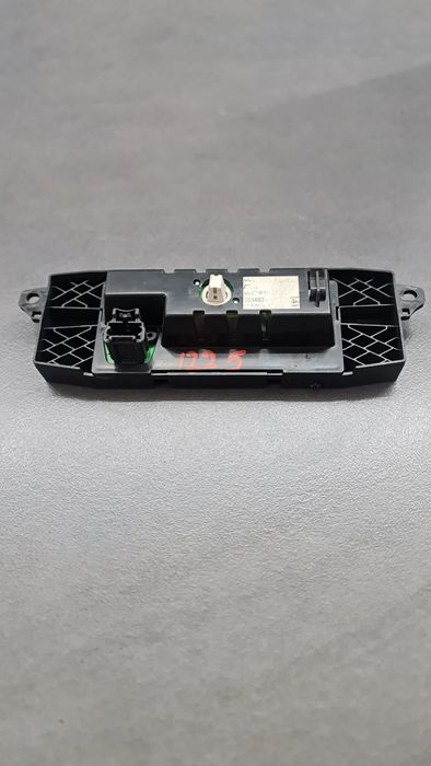 Display bord Peugeot Partner 2005