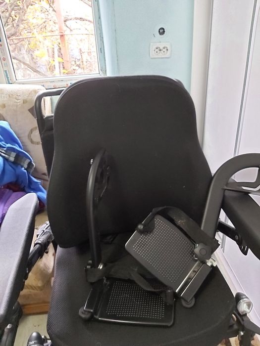 Căruț electric persoana dizabilități
