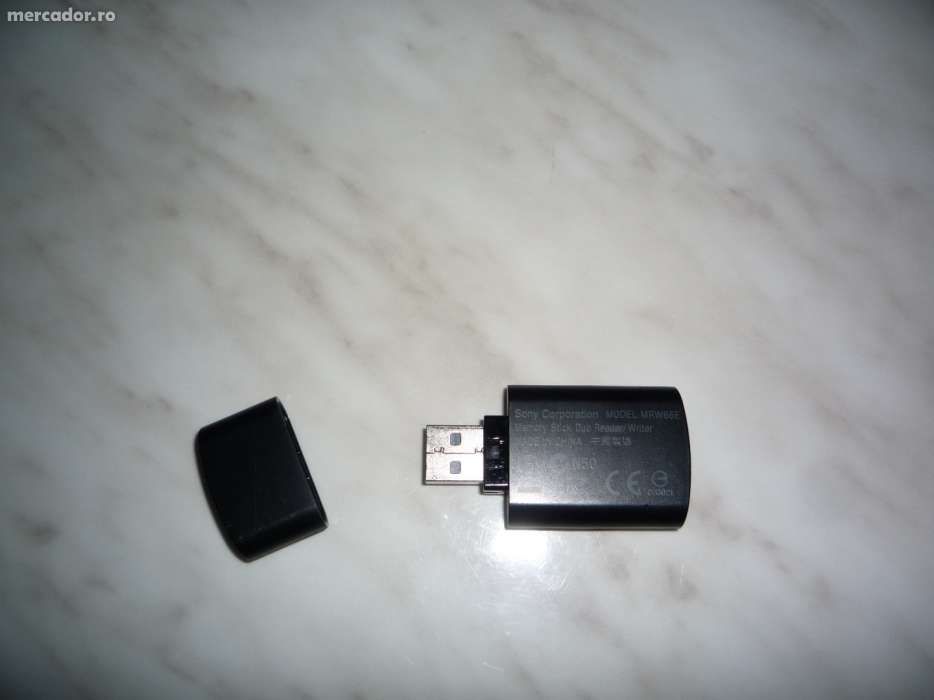 Cititor card sony memory stick duo