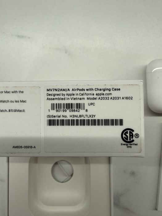 Air Pods with charging case Оригинал