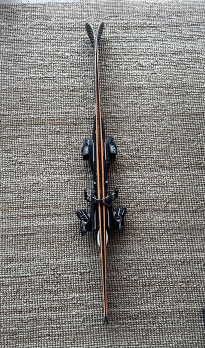Schiuri Salomon 154 cm