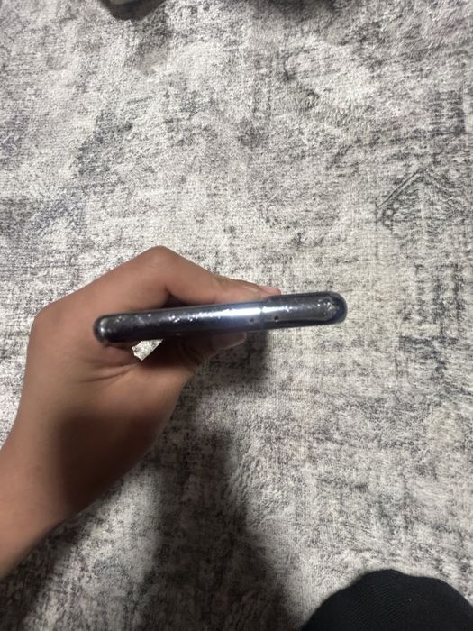 Samsung s21 8/128 торг небольшой