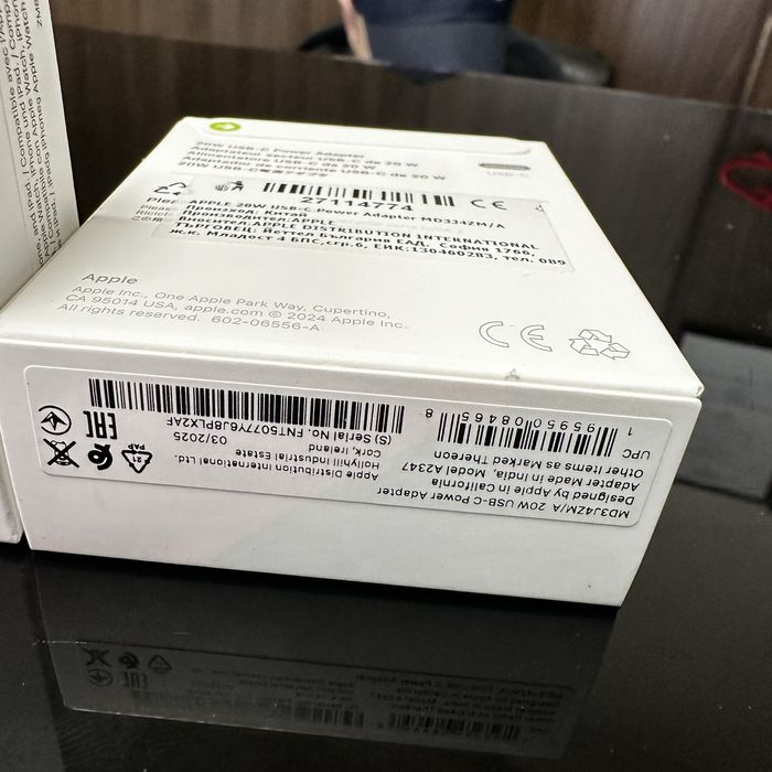 Apple 20W USB-C Power Adapter - оригинално зарядно за iPhone, Yettel