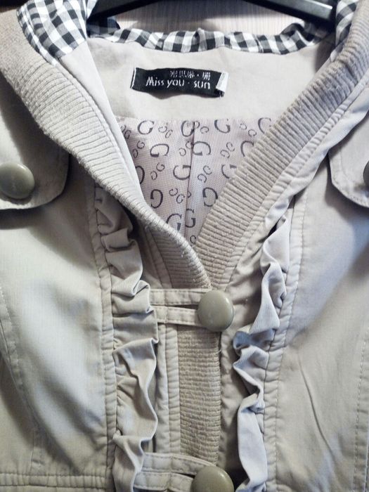 Женская жилетка.