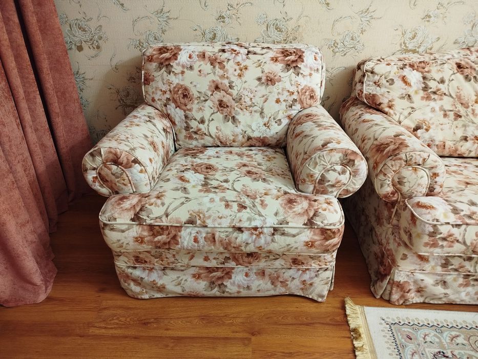 Комплект Прованс диван и кресло.