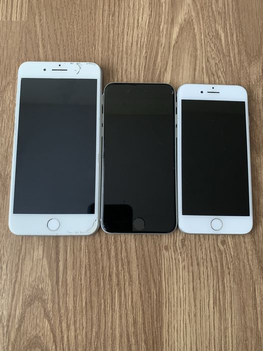 Telefoane pentru piese.