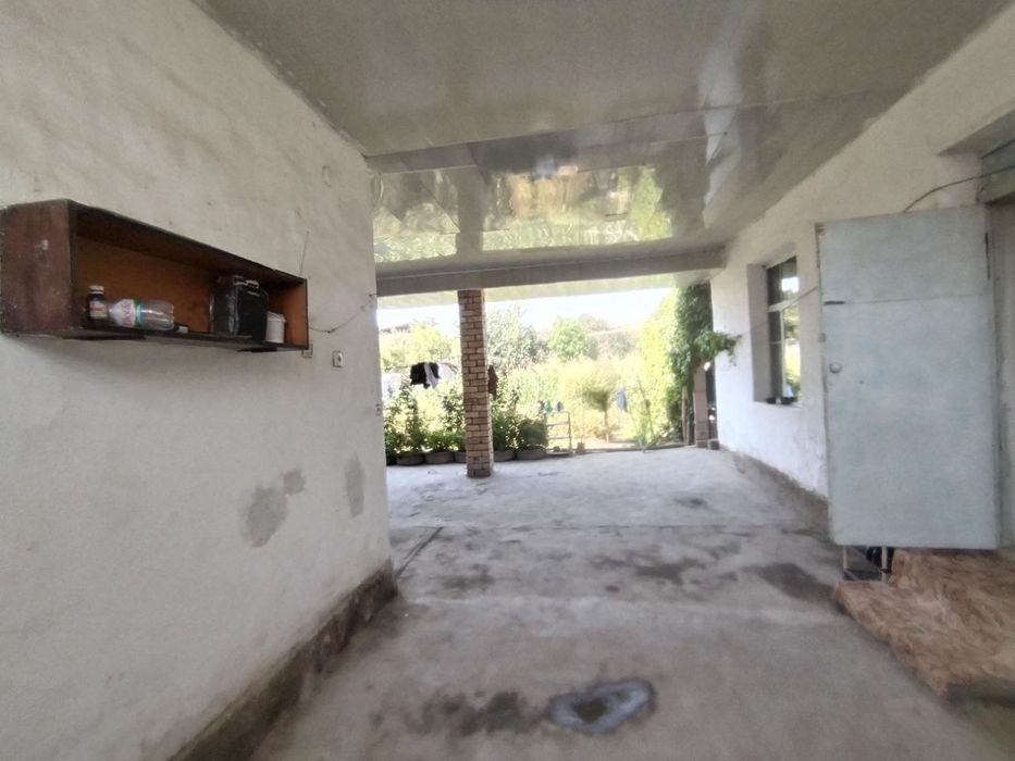 Uchastka sotiladi uyimizi xamma sharoitlari bor