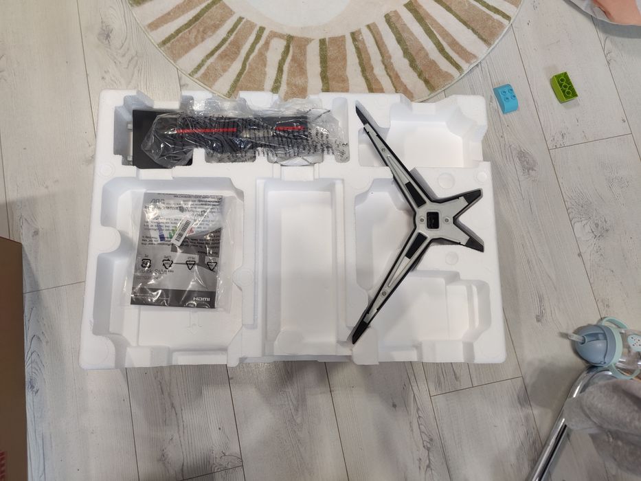 AOC Q27G2E (за части)