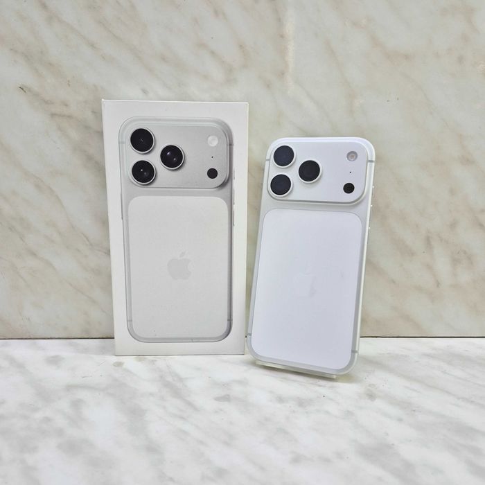 iPhone 17 Pro Silver, 256GB, 99% baterie Zeus Amanet Militari 37244