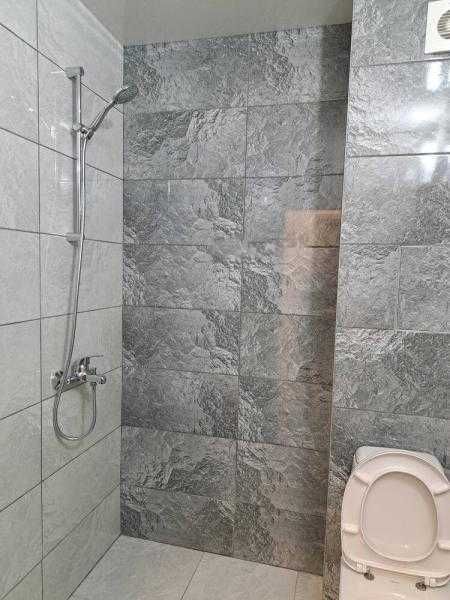 Дава се под наем Двустаен апартамент в Бургас, Изгрев - 55 кв.м за 459 € - Снимка #9