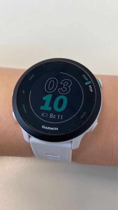 Продаю спортивные часы *Garmin Forerunner 55