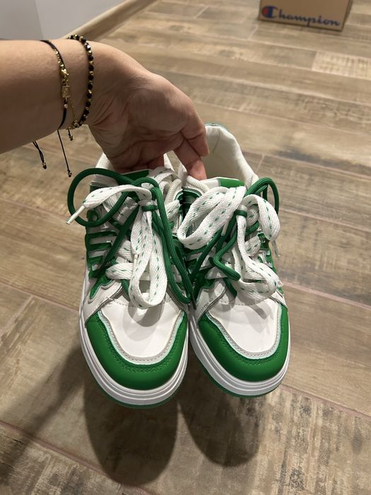 Кожени кецове с ефектни връзки