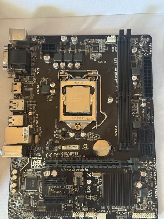 Kit Placa de baza gigabyte H110M-52H-CF + procesor i7 7700