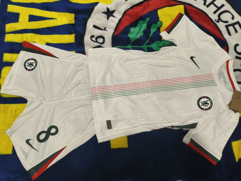 Футбольная форма клуба Челси Лондон.