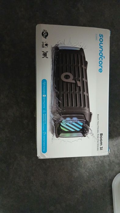 Boxă portabilă noua în cutie