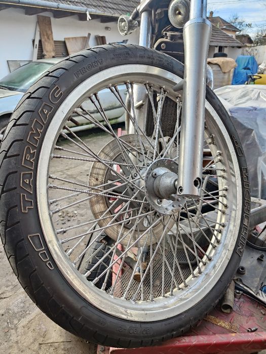 Suzuki Intruder Vs600GL (PENTRU A2)