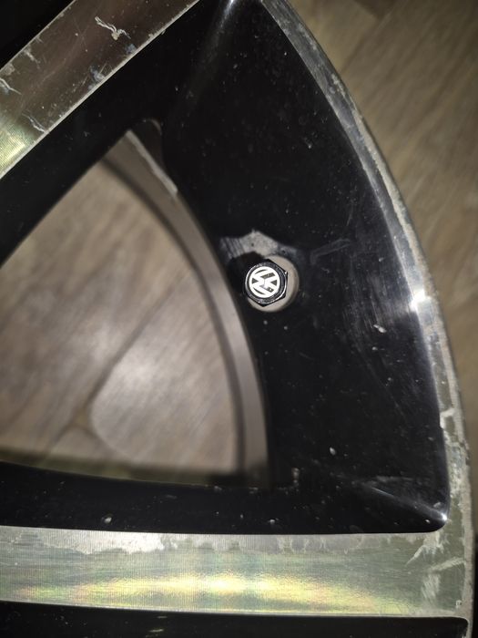 Продам диски на 15 vokswagen