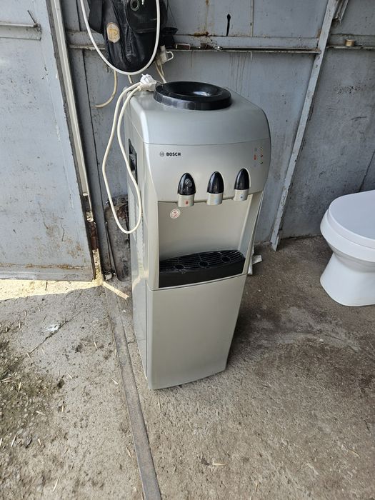 Продаётся куллер BOSH  рабочий