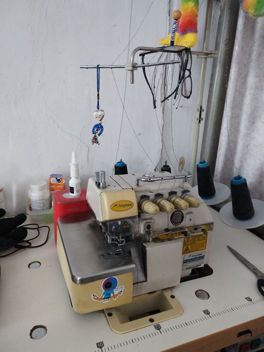 Продам промышленный оверлог