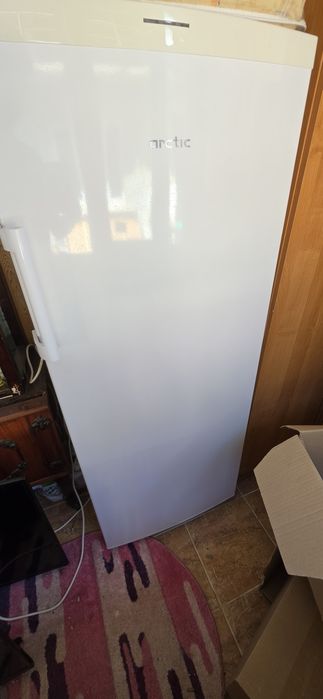 Congelator vertical Arctic