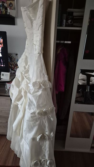 De vanzare rochie mireasa