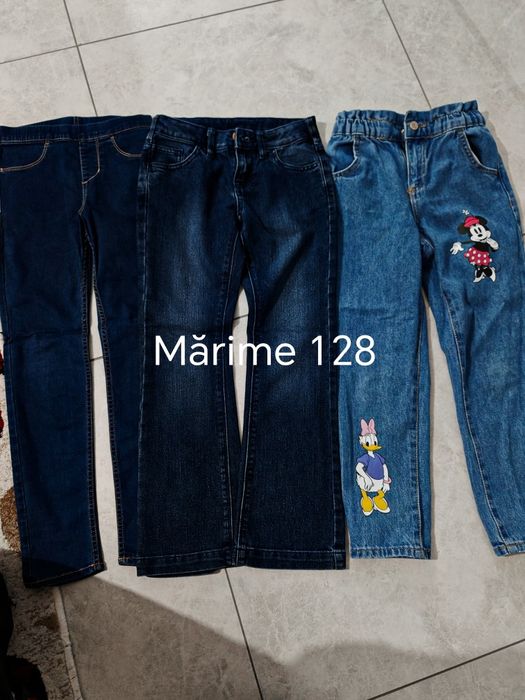 Vand lot hainute fata