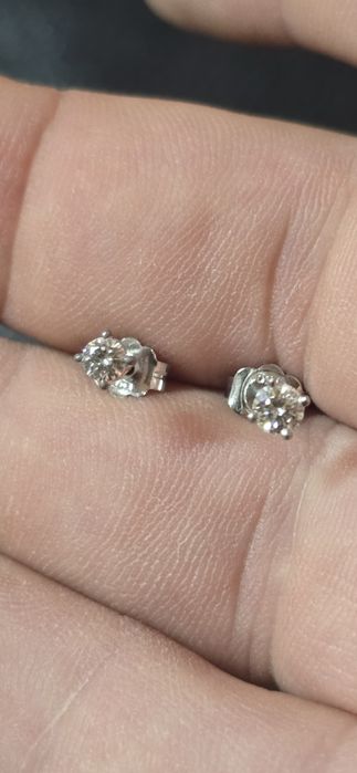 Cercei aur 18k diamante naturale