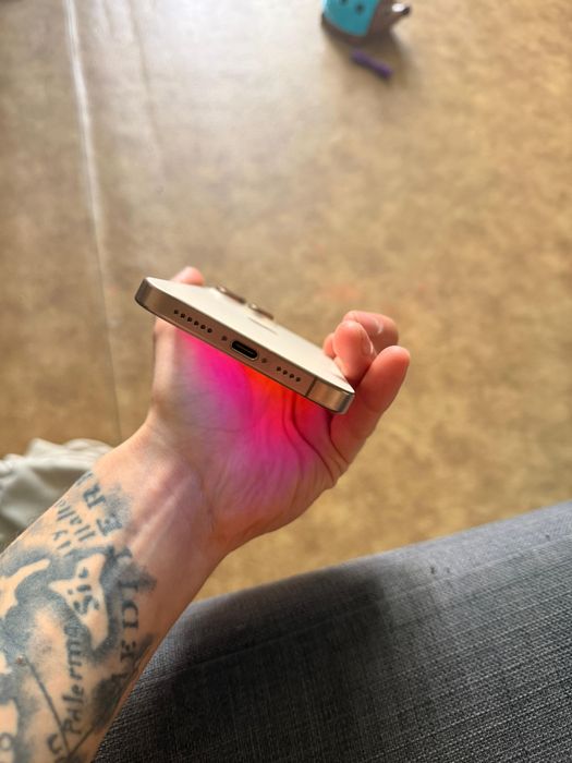 Iphone 16PRO MAX 256гб Срочно