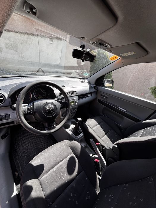 Vand Mazda 2  2003