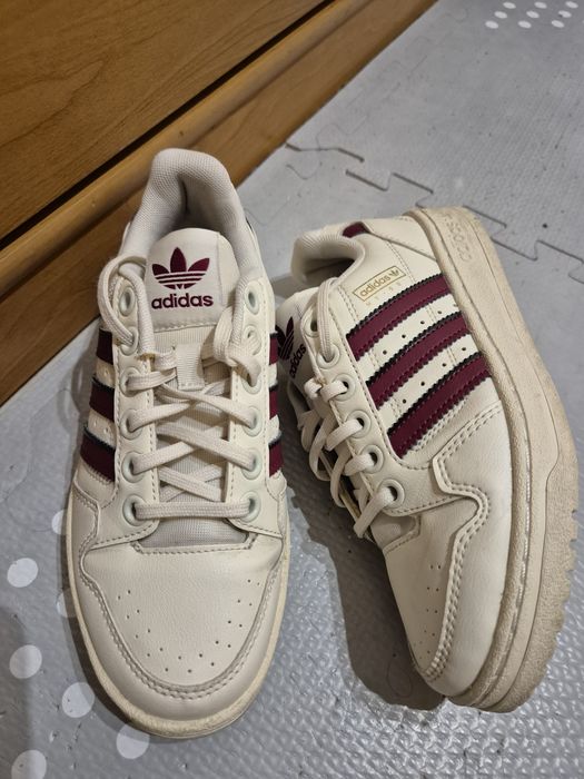 Дамски оригинални кецове adidas