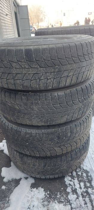 Резина в комплекте на р14 Triangle