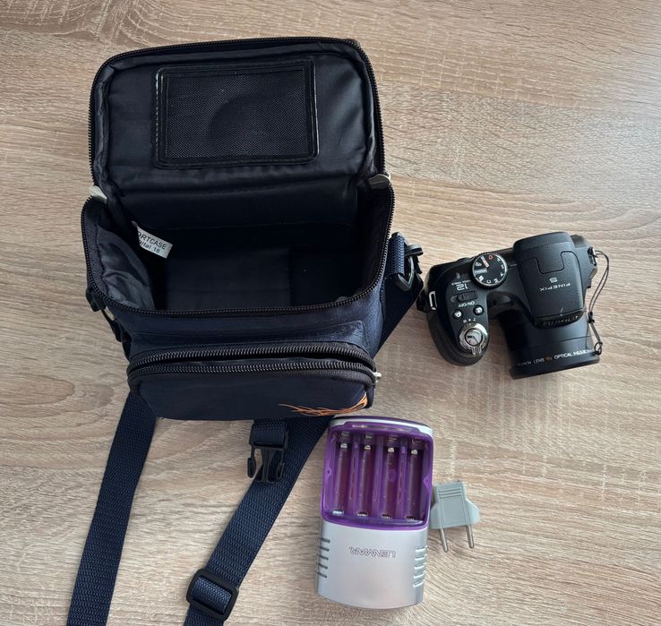 Фотокамера FinePix s2500HD