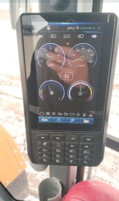 Продам фронтальный погрузщикогрузчик