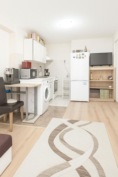 Дава се под наем Двустаен апартамент в Пловдив, Каменица 2 - 50 кв.м за 331.5 € - Снимка #1