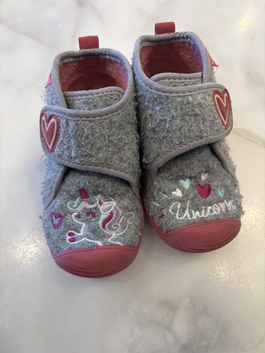 Пантофи biomecanics с вълна 24