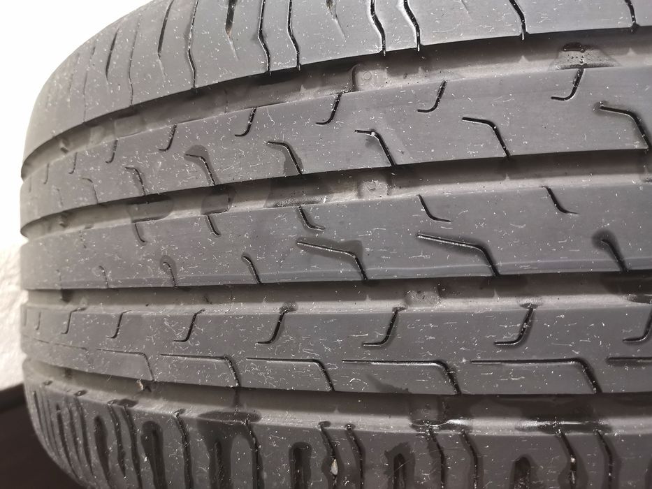 Anvelope Continental 225 /50 R17 94Y aproape noi
